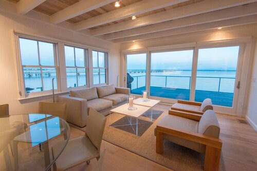 Spectacular Beachfront West End Home 