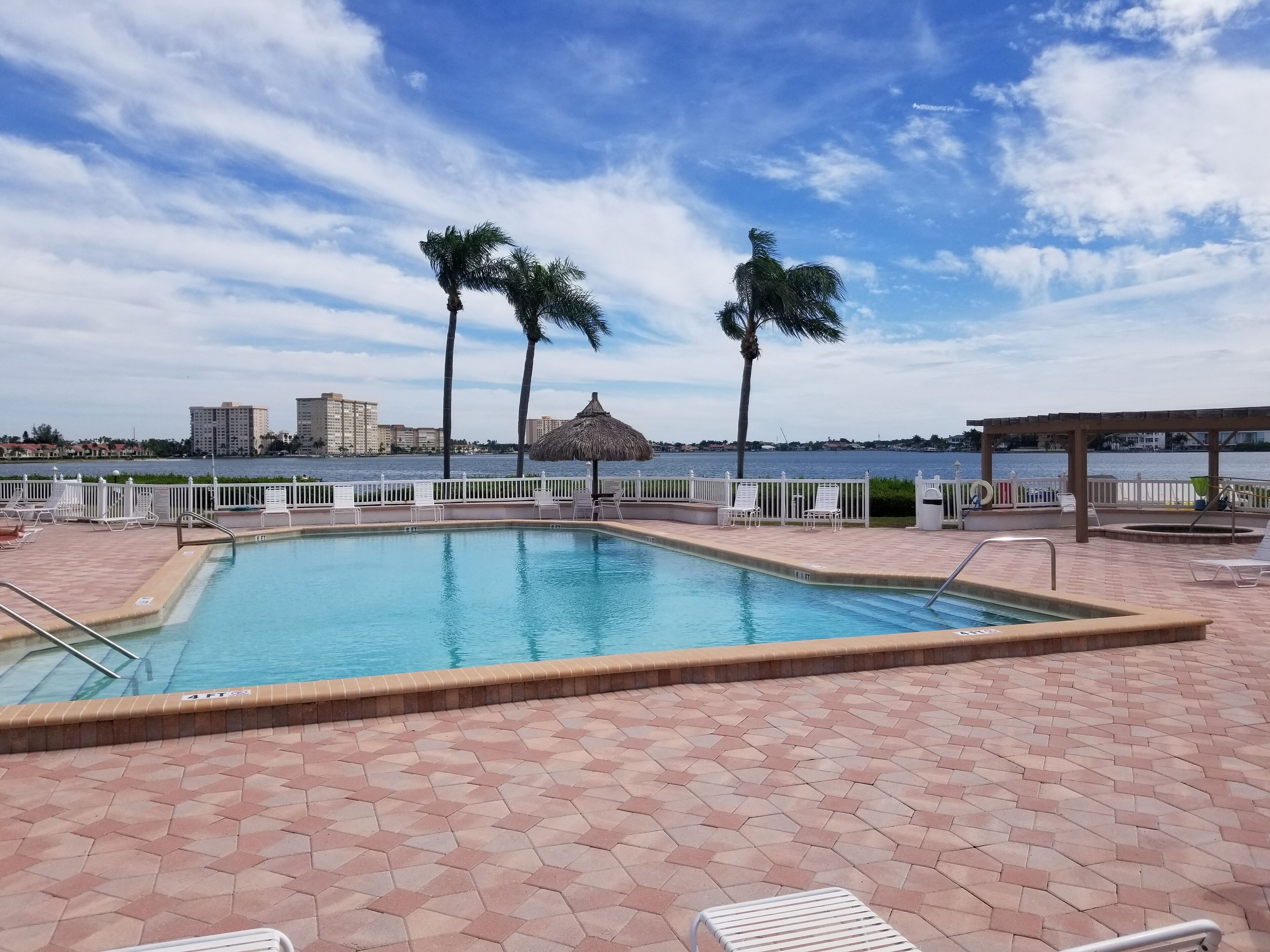 Tropical 1 BD 1.5 BA Condo on Isla Del Sol, St Petersburg, Florida