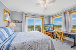 4 bedrooms, free WiFi, bed sheets - Oceanfront Dog Friendly Home w/ Saltwater Pool, Hot Tub, Cabana, and Tiki Bar (Avon)