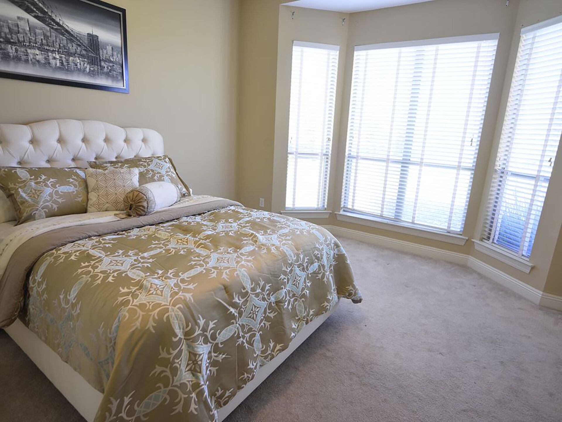 Peaceful, Award-Winning Gated Pelican Point Golf Community