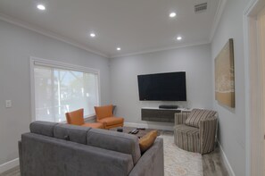 Smart TV y reproductor de DVD 