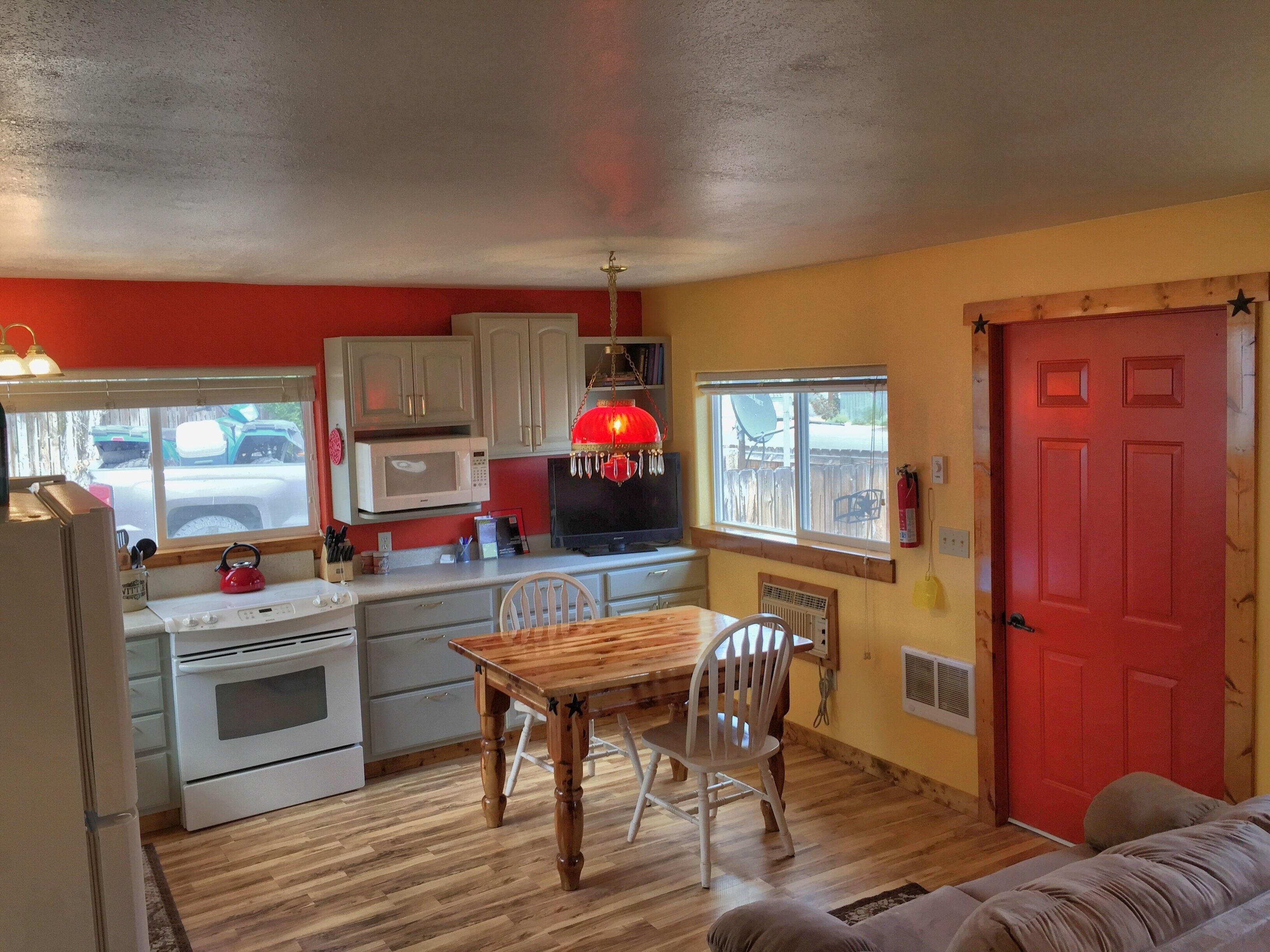 Plush Bunkhouse_Hart Mountain