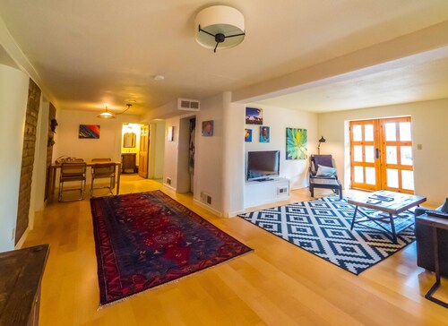 Oase in der Stadt. 1 BD, 1 BA.  ABQ, NM