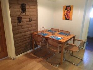 Dining - Oasis in the City.  1 BD,  1 BA.  ABQ, NM (Albuquerque)