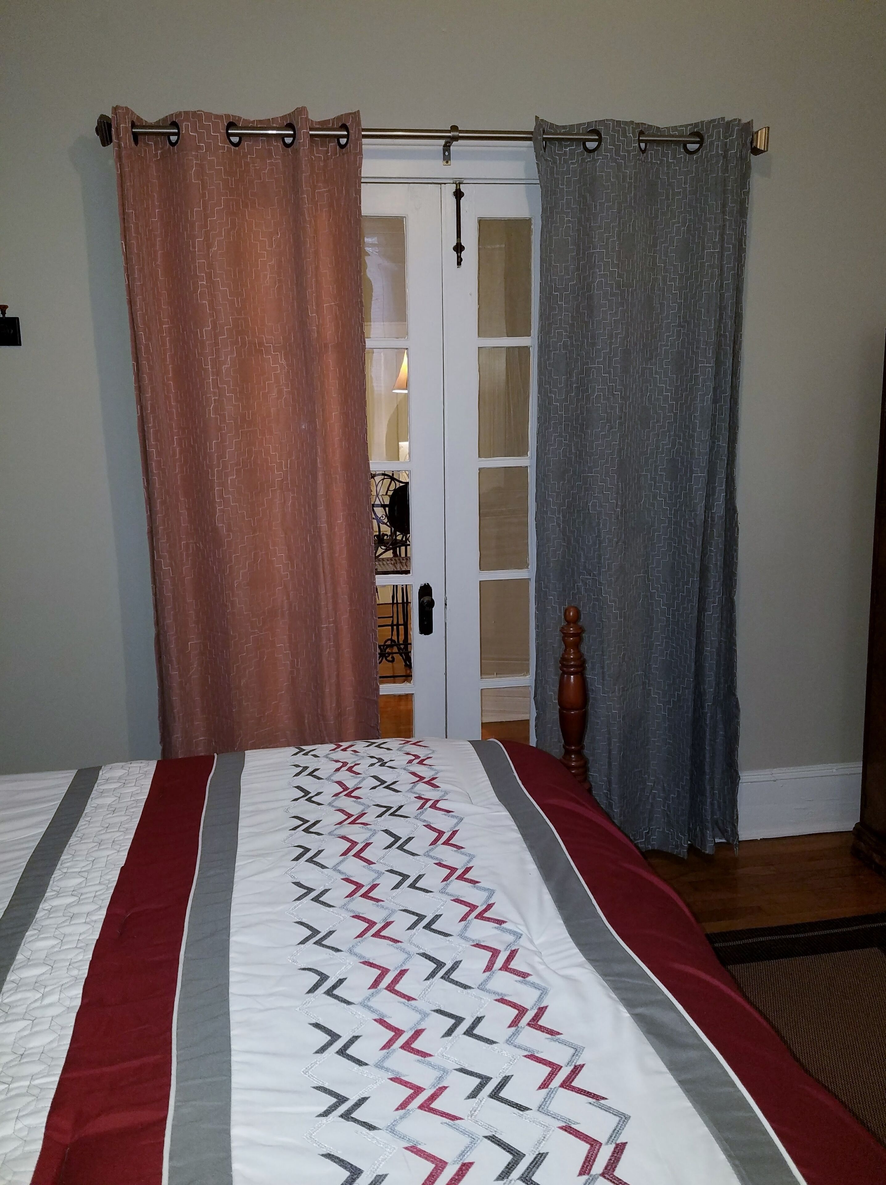 Historic Victorian Home - 2 BR Apartment - Downtown Winston-Salem