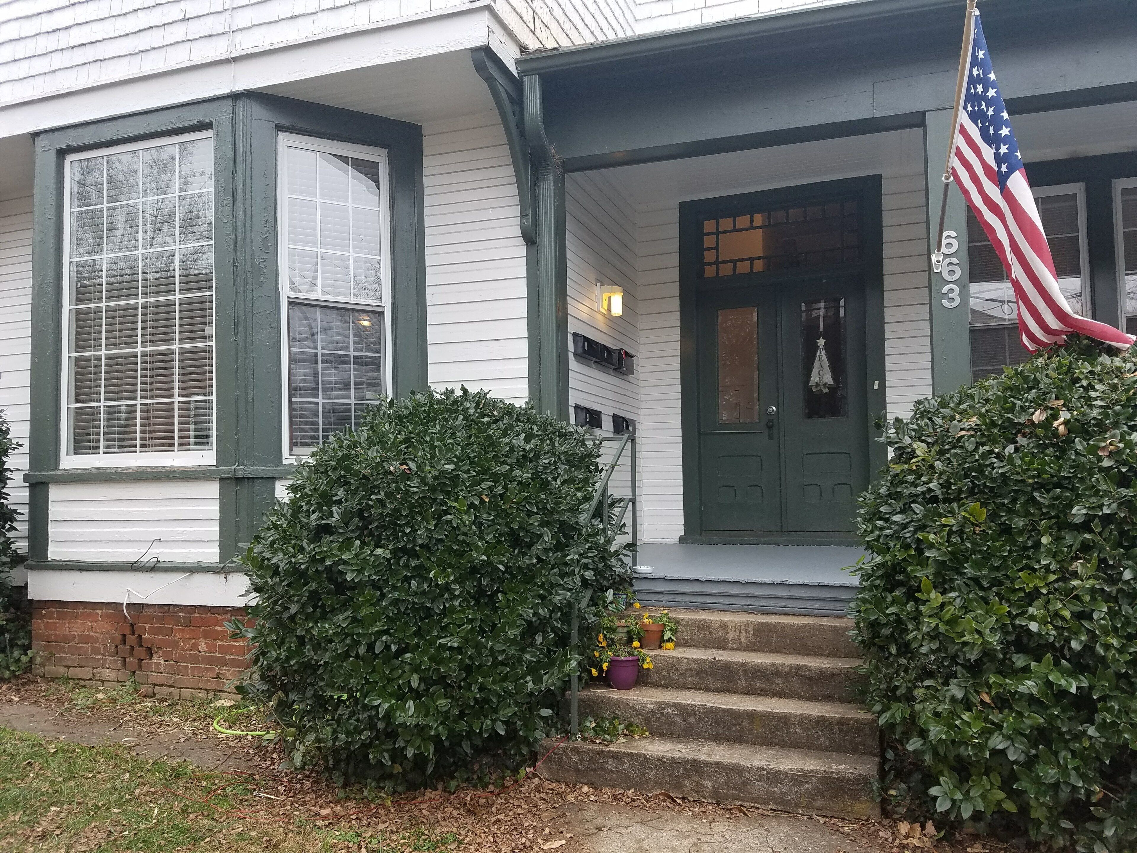 Historic Victorian Home - 2 BR Apartment - Downtown Winston-Salem