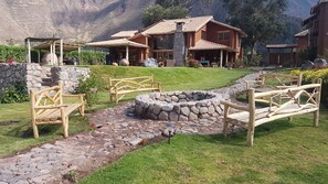 Property grounds - INCA´S SACRED VALLEY HOUSE at only 40 miles from MACHU PICHU  (Cusco)