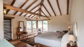 5 soverom, strykejern/-brett, wi-fi og sengetøy