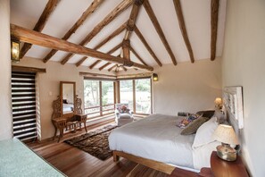 5 soverom, strykejern/-brett, wi-fi og sengetøy