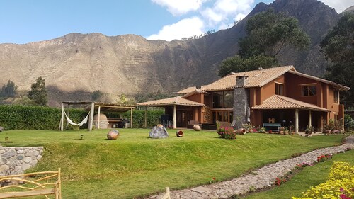 INCA´S SACRED VALLEY HOUSE at only 40 miles from MACHU PICHU 