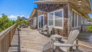 Terrace/patio - Oceanfront Home with Direct Beach Access, Community Pool and Tennis/Pickleball (Avon)