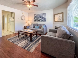 TV, fireplace - Updated Lake View Condo 941 #2 - Amazing Views (Garden City)