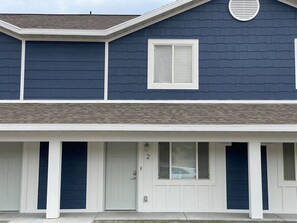 Exterior detail - Updated Lake View Condo 941 #2 - Amazing Views (Garden City)
