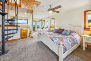 8 bedrooms, free WiFi, bed sheets