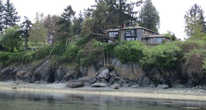 * OCEANFRONT * Spektakuläre 180-Grad-Aussicht, Whirlpool, Strand, Weingüter, 15 Minuten in der Innenstadt
