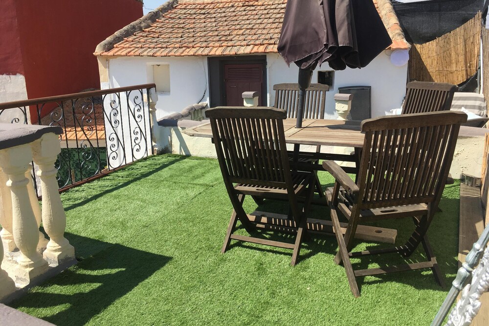Rustic Luxury Private En-Suite Studio & Roof Terrace With Mountain Views & Pool
