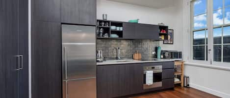 冰箱、微波炉、烤箱、茶具/咖啡用具