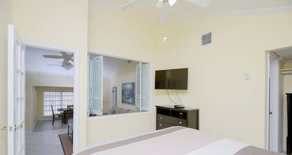 Ma's Paradise Hideaway