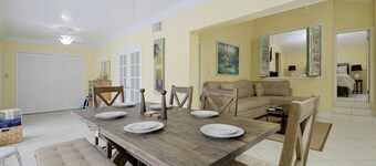 Ma's Hideaway paradise