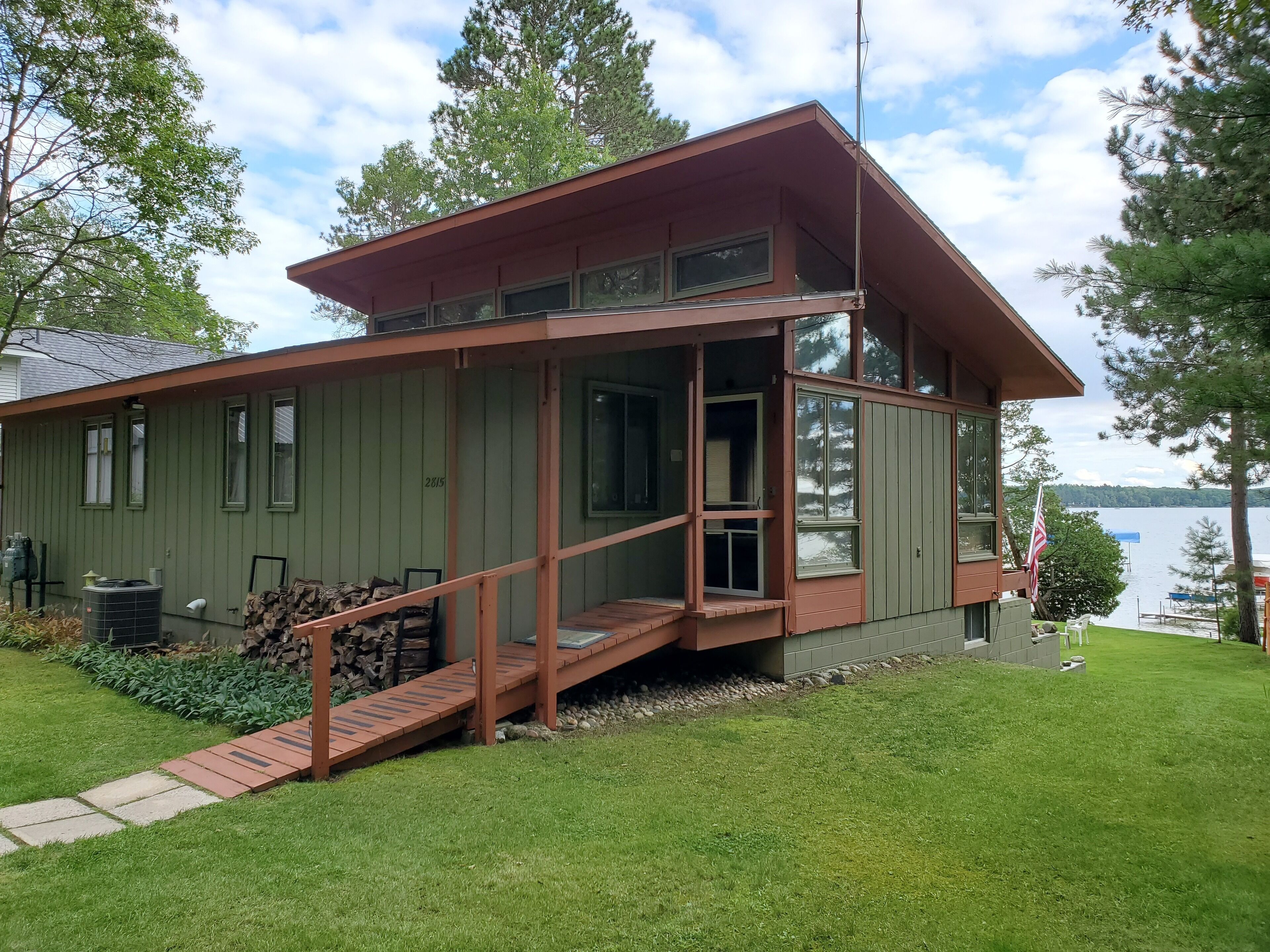 The Heritage House on the Northern shore of beautiful West Twin.
