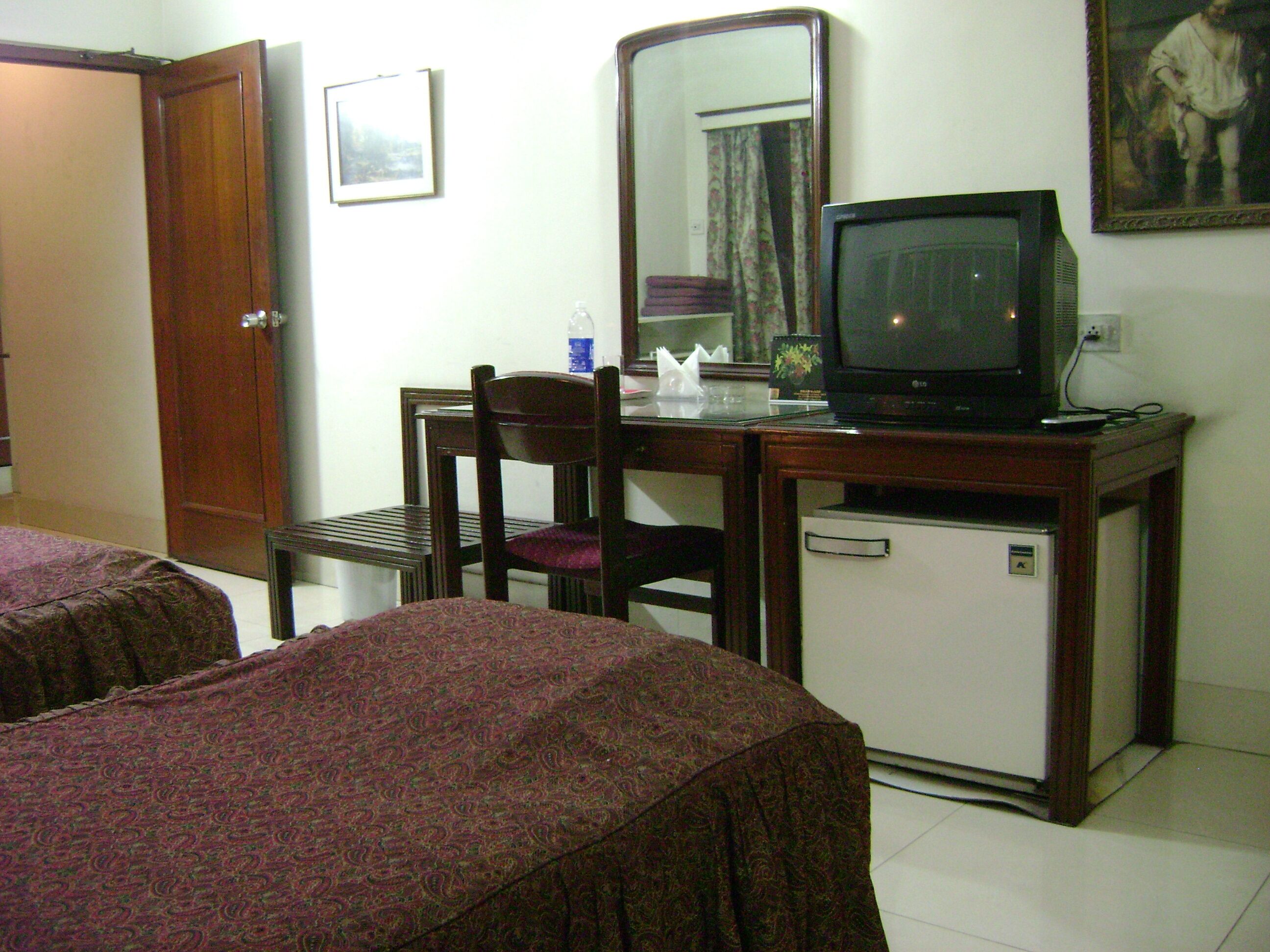 TRANS-AID - SOUTH KOLKATA GUEST HOUSE