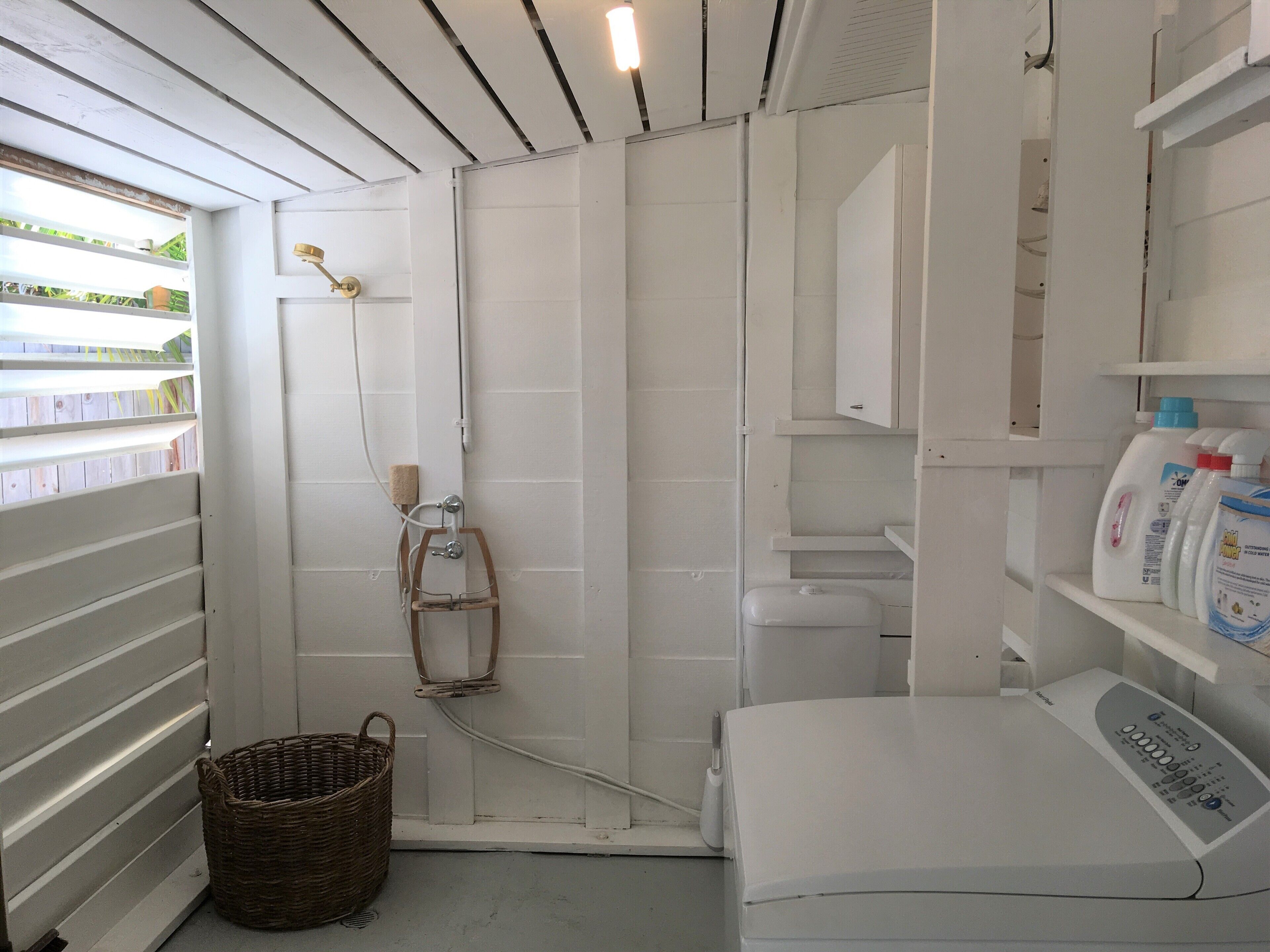 Lovely Beach Home with Huge Pool and Fantastic Outdoor Entertaining!  — image 16