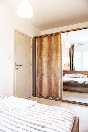 1 chambre, fer et planche à repasser, Wi-Fi, draps fournis