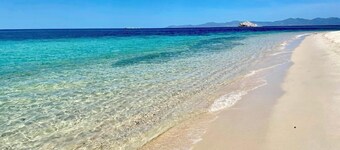 Incredible excursions & tours to the islands Islas Espíritu Santo & Balandra Bay