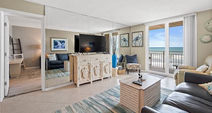 Beautiful Beach front condo rental. Gorgeous ocean views! Beachside heated pool