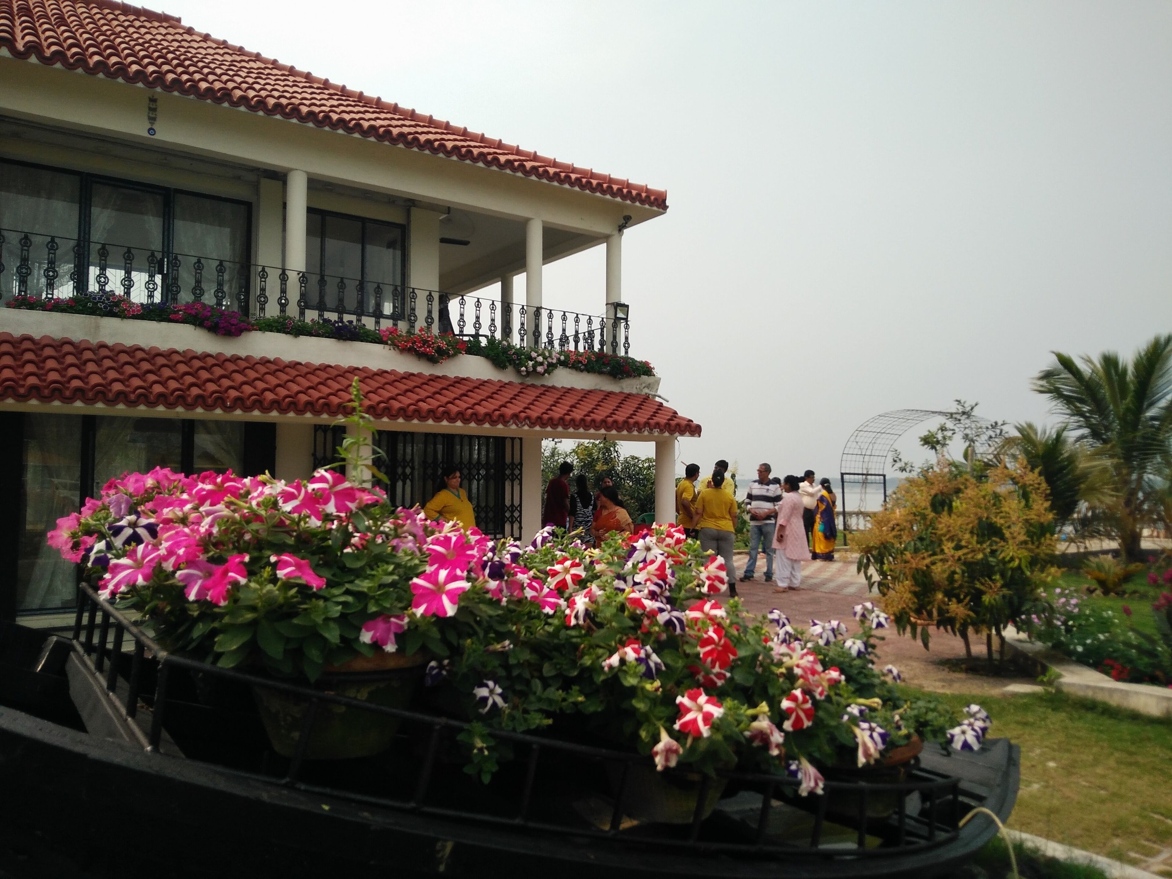 Nongore - A Luxury Villa by the Ganges