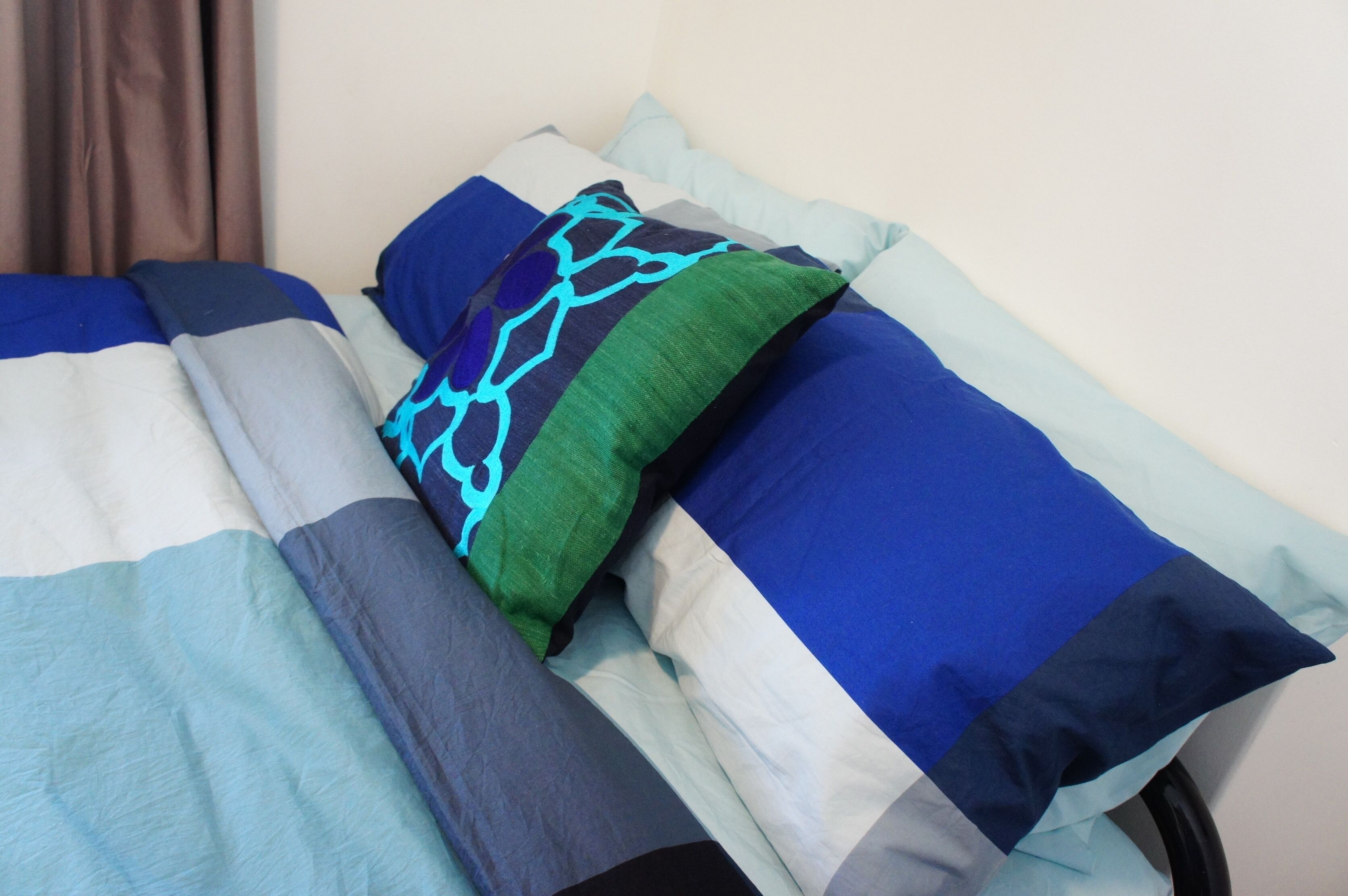 MANDURAH 2 BR HOUSE |Secure & Private-Great Value!