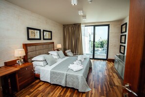 3 soverom, safe på rommet, strykejern/-brett og wi-fi