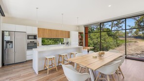 Frigorífic, microones, forn i rentaplats 