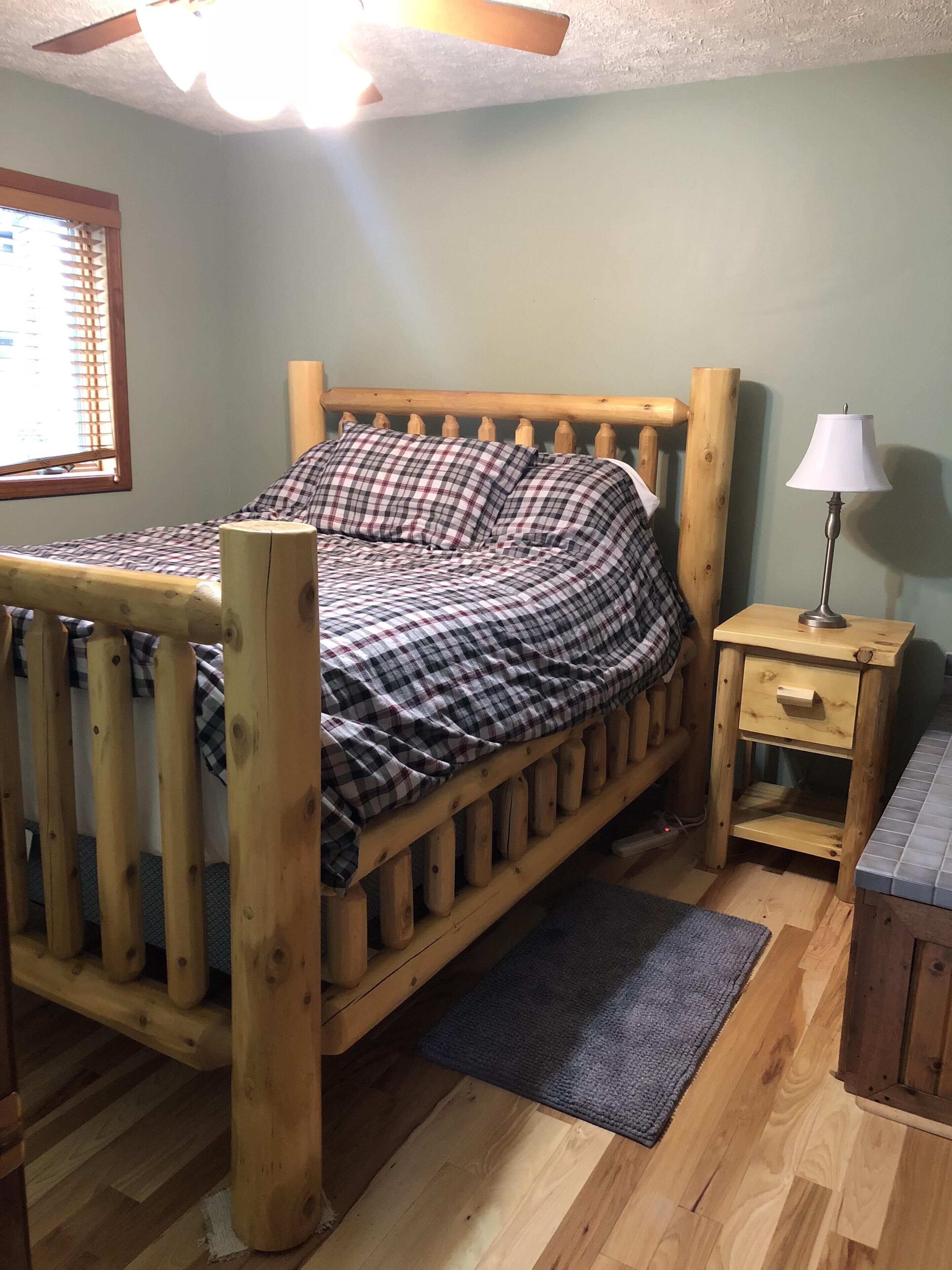 Large family-friendly home on Crystal Mountain's Betsie Golf Course hole 8