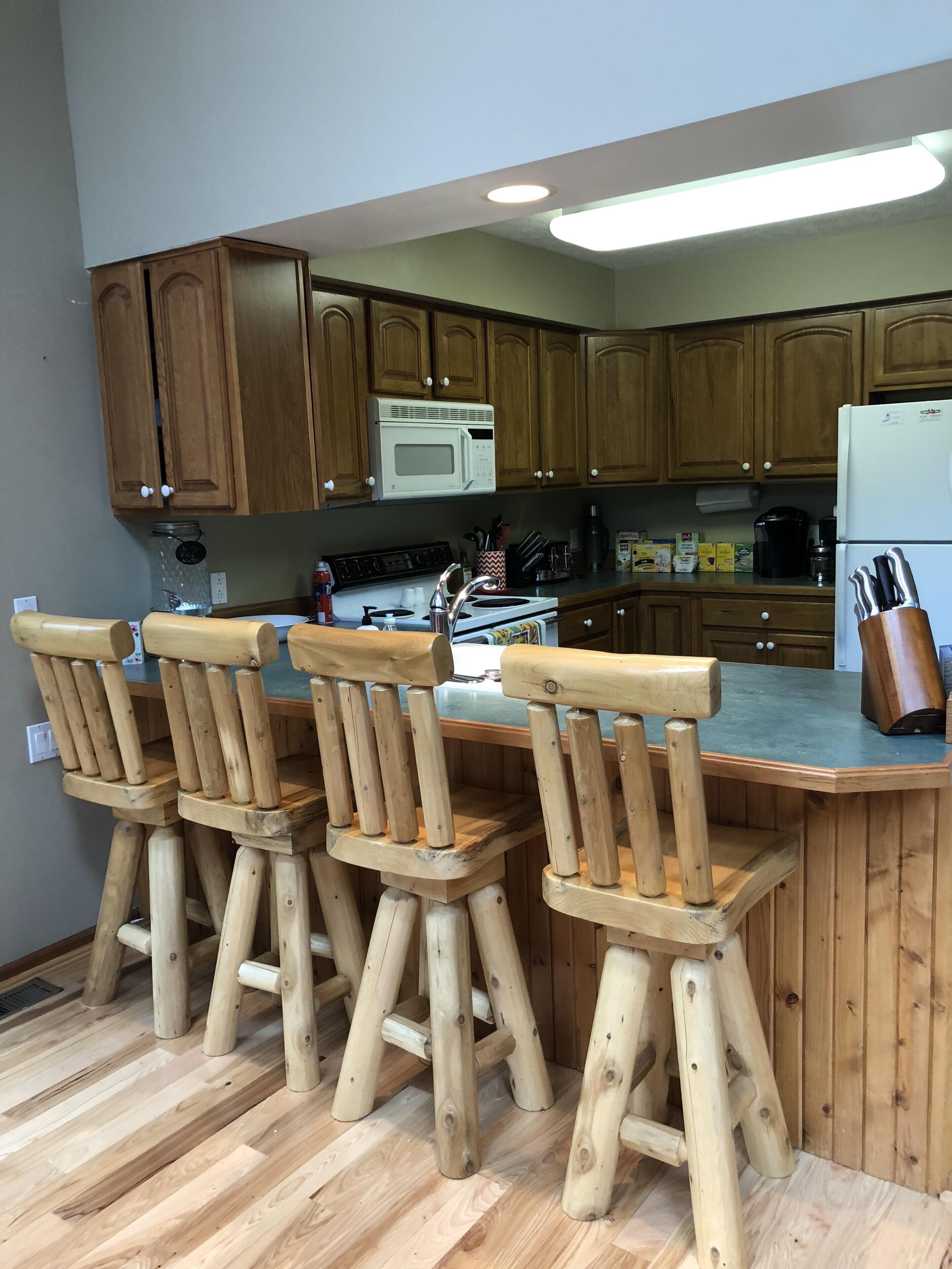 Large family-friendly home on Crystal Mountain's Betsie Golf Course hole 8