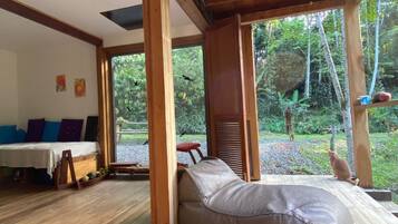 1 bedroom, WiFi (free), bed sheets
