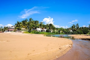 Beach nearby, beach towels
