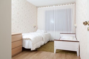 2 chambres, fer et planche à repasser, Wi-Fi gratuit, draps fournis