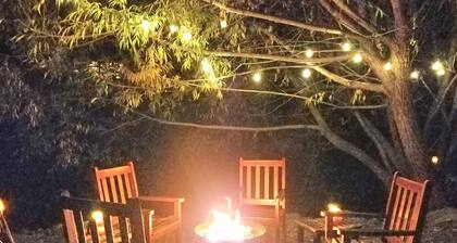 LYHYT TAI PITKÄN AIKAN VESIOSUUS LUXURY MOUNTAIN OASIS Sijaitsee Jacksin kaupungissa