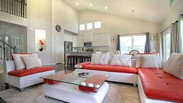 Tv, Hulu och leksaker