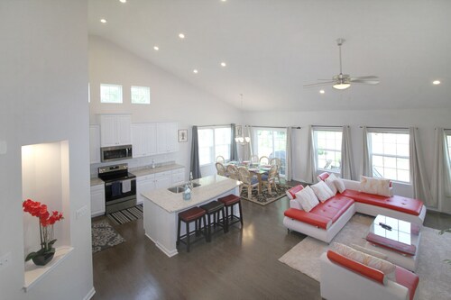 New Bethany Beach House — 4br/3Ba,  Free WiFi, Gas Grill, <2 miles to boardwalk