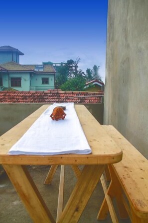 Balcony - Aloe Vera Villa - Hostel (Negombo)