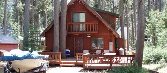 2 bedroom, 2 bath, sleeps 6 adults. West End of Donner Lake DLR#021