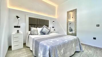 3 slaapkamers, een strijkplank/strijkijzer, gratis wifi, beddengoed