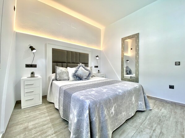 3 bedrooms, iron/ironing board, free WiFi, bed sheets