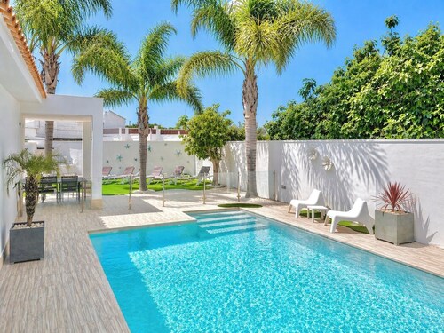 VILLA AVEC PISCINE PRIVÉE À CONIL, VILLA MARABU