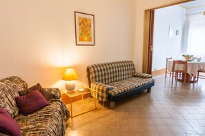 TV, table football, ping pong, books