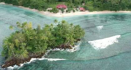 Nusa Nalan Beach Resort