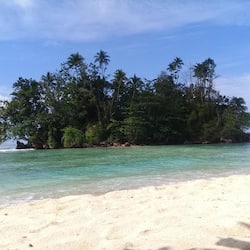 Private beach, white sand, free beach cabanas, sun-loungers