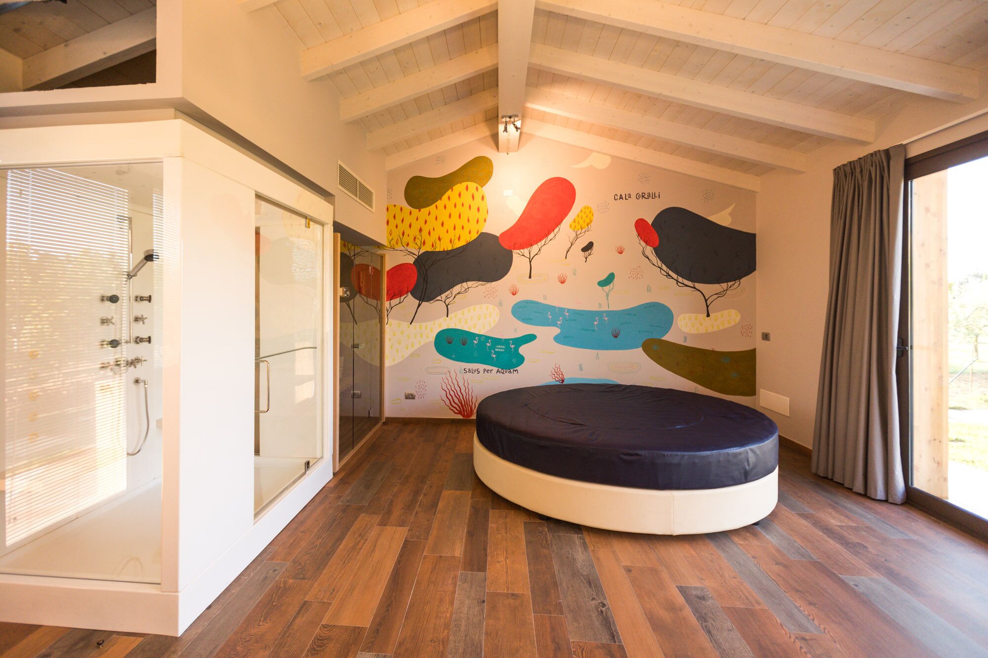 SPA: Salus per Aquam. Large Suite with Jacuzzi, Sauna and Hammam